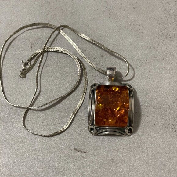 Vintage Genuine Baltic Amber Cabochon 925 Sterling Silver Pendant Chain 11" Drop - Picture 2 of 7